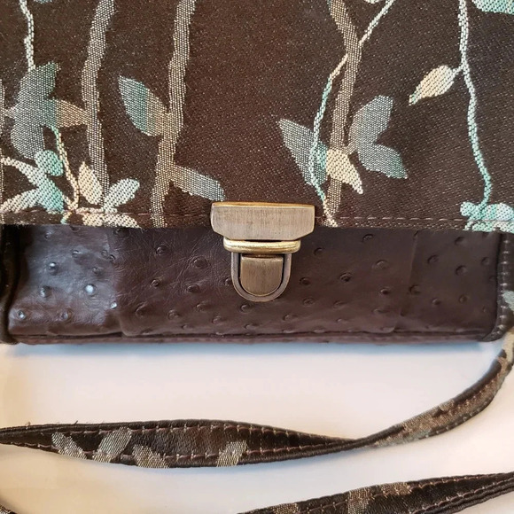 The Tea Garden Womans Brown Faux Ostrich Leather/Floral Fabric Crossbody Bag. - Picture 10 of 13